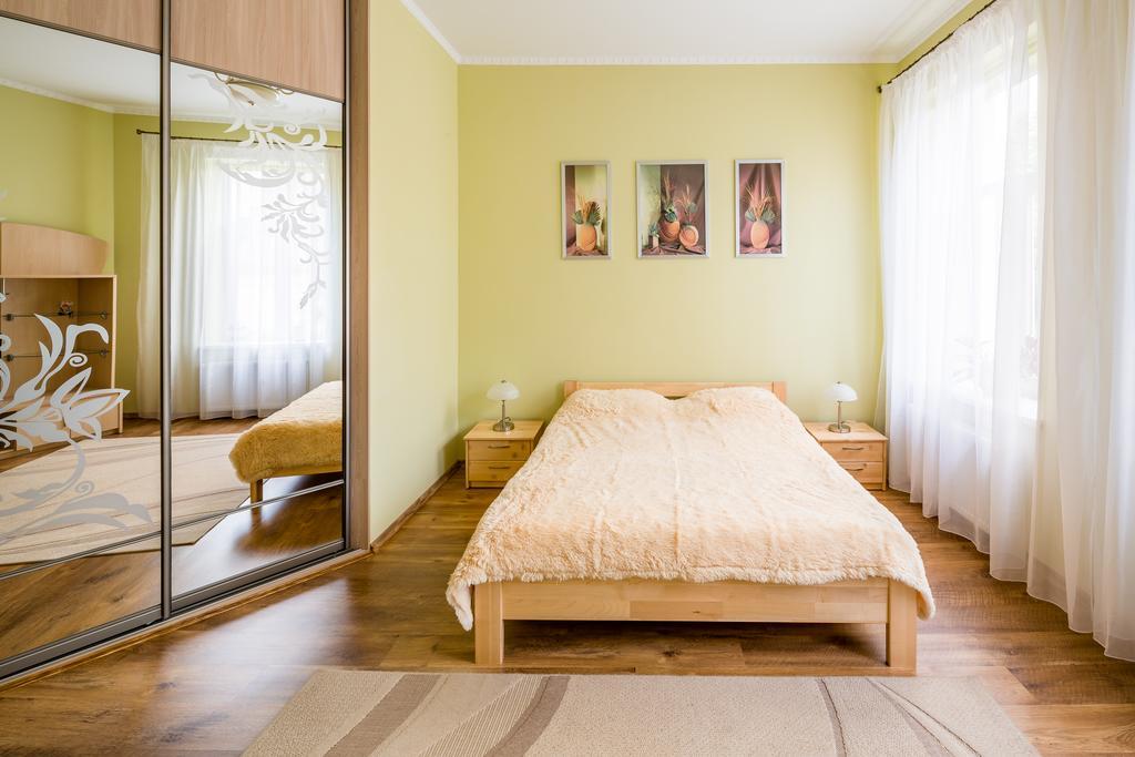Rynok Square 5 Зі Світлом! Apartment Лвив Екстериор снимка