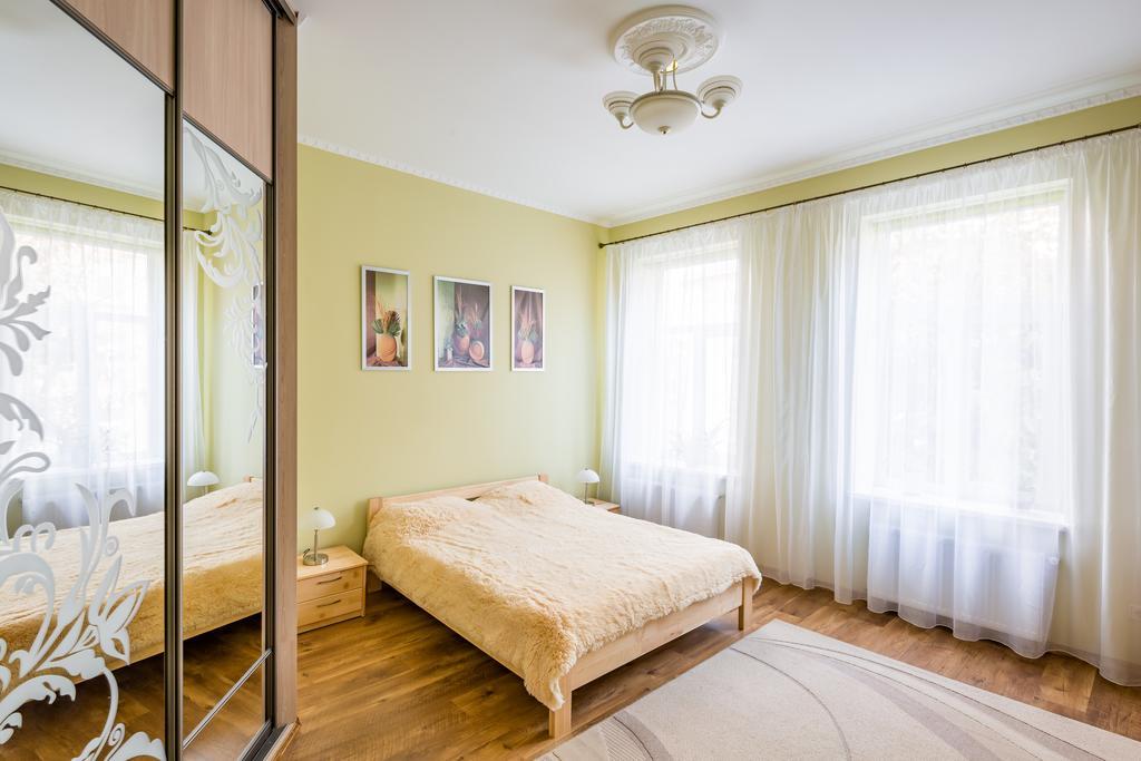 Rynok Square 5 Зі Світлом! Apartment Лвив Екстериор снимка